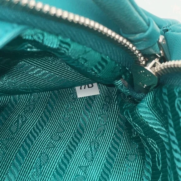 SALE! Prada Triangle Pavone Green Nappa Leather 2 Way Bag W/DB & Strap - Picture 12 of 16